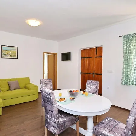 Villa Spacious In With Private Swimming Pool